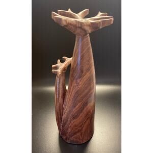 🌿 Handcrafted Wood Art Carving – Natural Elegance in Every Detail 🌿